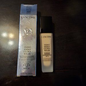 Lancome UltraWear Foundation Teint Idole 220Buff C
